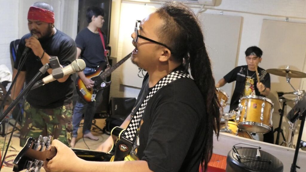 Band uses music to air migrant workers’ complaints!