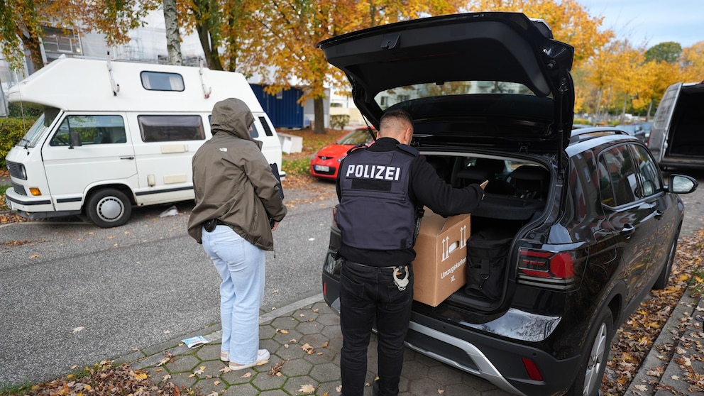 Germany cracks down on Muslim groups!