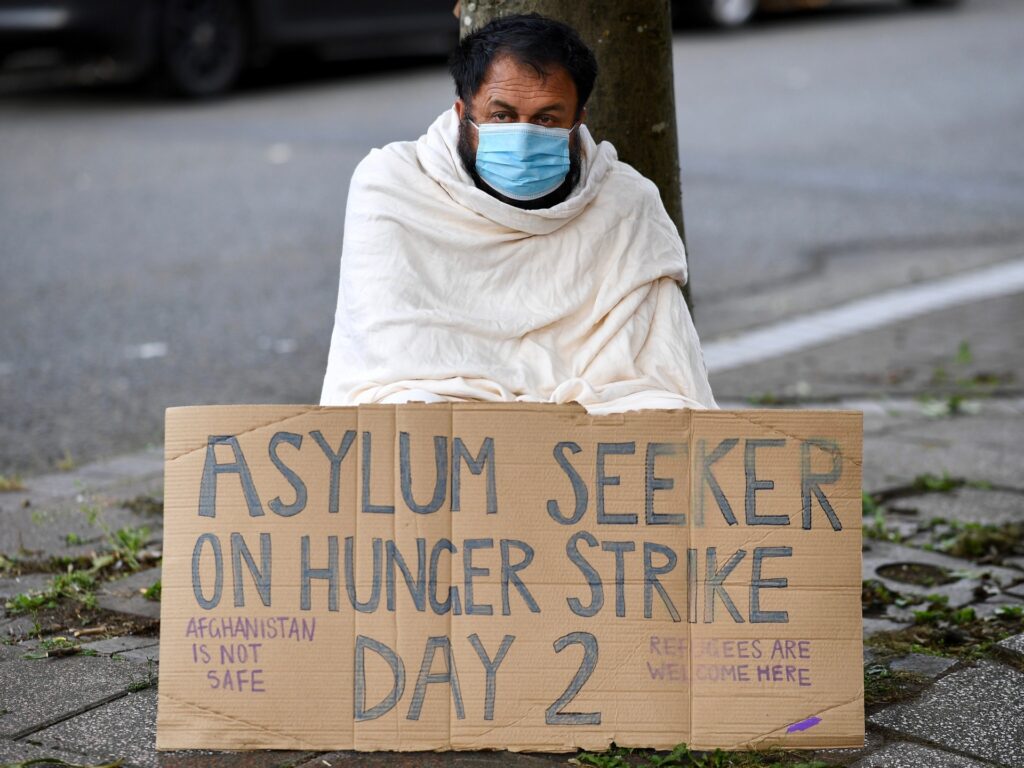 Asylum seekers in UK go on hunger strike!